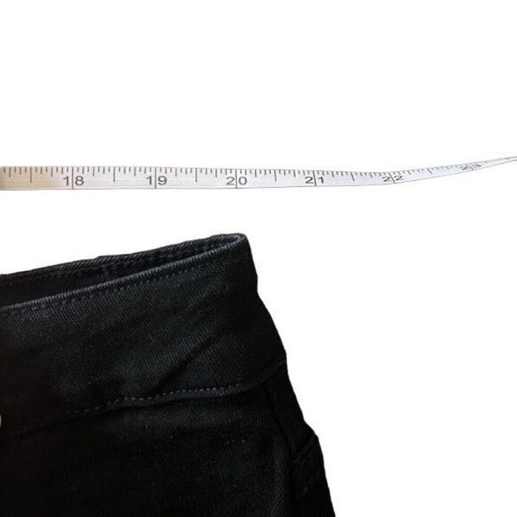 Ashley Stewart NEW curvy girl plus size 22 black distressed shorts - Picture 7 of 9